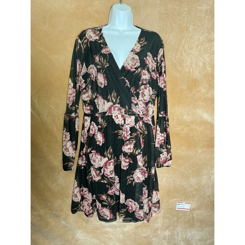Charlotte Russe Floral Print Dress XL Black Pink Long‎ Sleeve Faux Wrap Mini